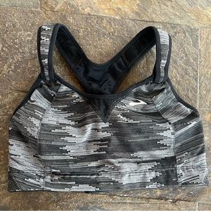 Brooks Moving Comfort Sports Bra, 34D, rare/discontinued Black Heather
